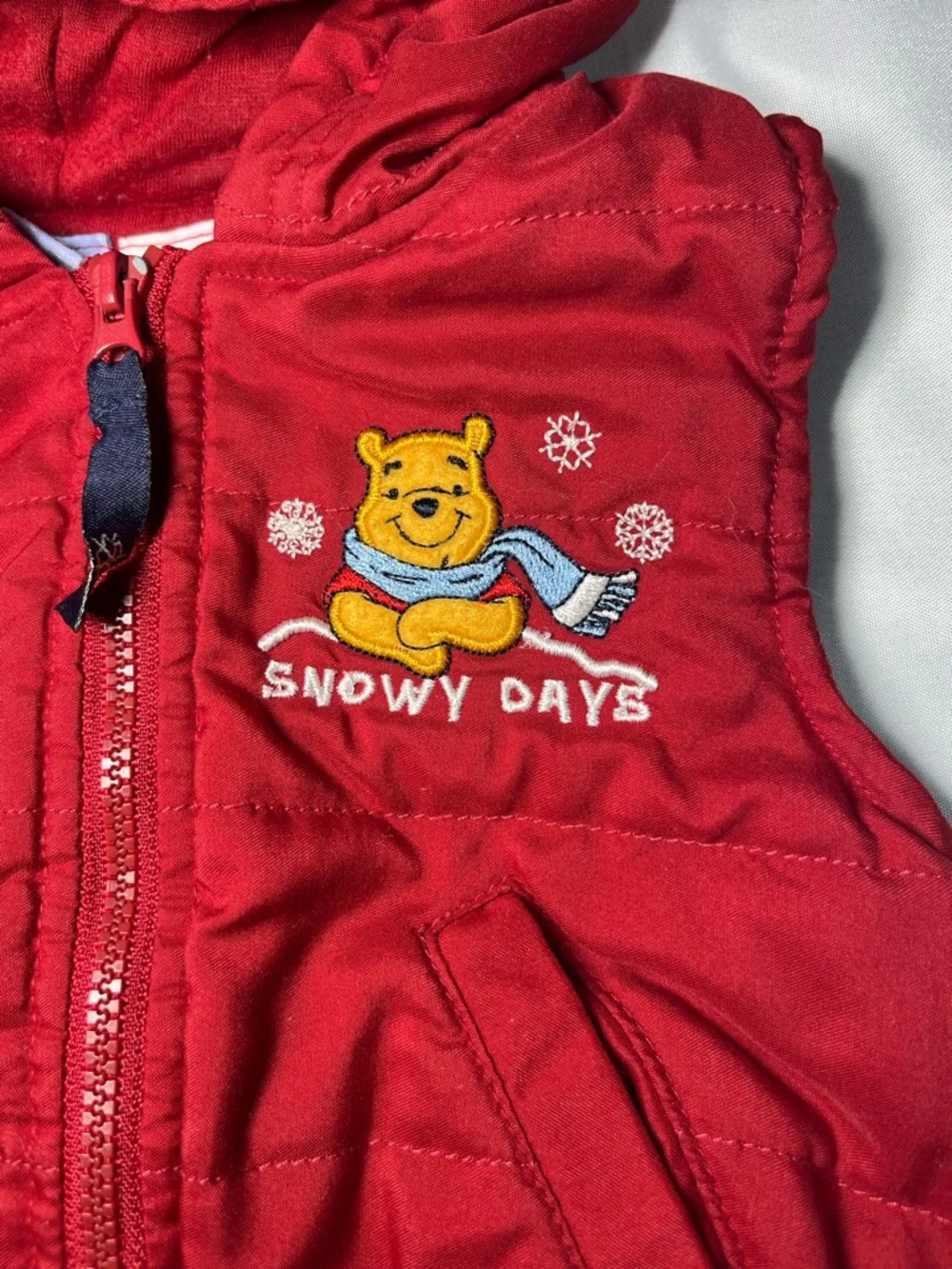 Vtg Disney Baby Winnie Pooh Hooded Vest 12M Red‎ Zip Snow Days Y2K